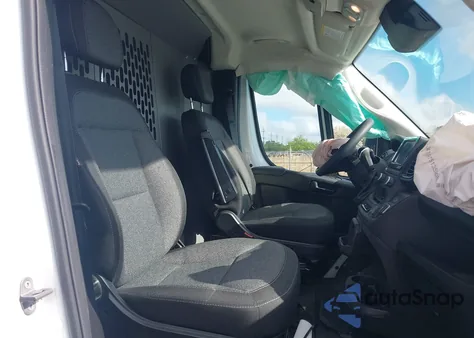 2024 Ram Promaster 1500 Low Roof 136 Wb W/Pass Seat из США, поврежденный, VIN 3C6LRVAG7RE132017